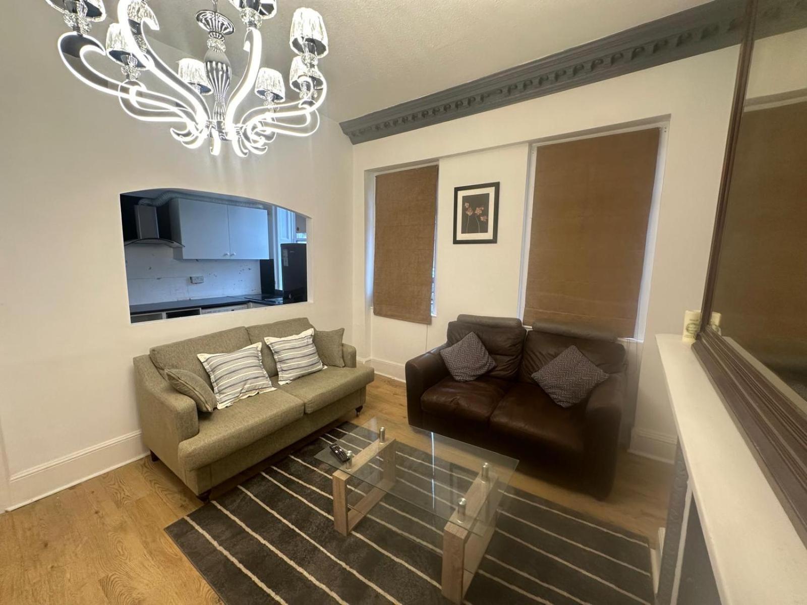 First Floor One Bed Apartment In Central West Лондон Екстериор снимка