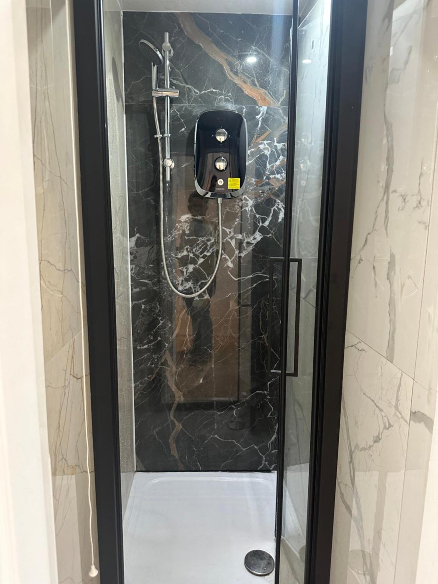 First Floor One Bed Apartment In Central West Лондон Екстериор снимка