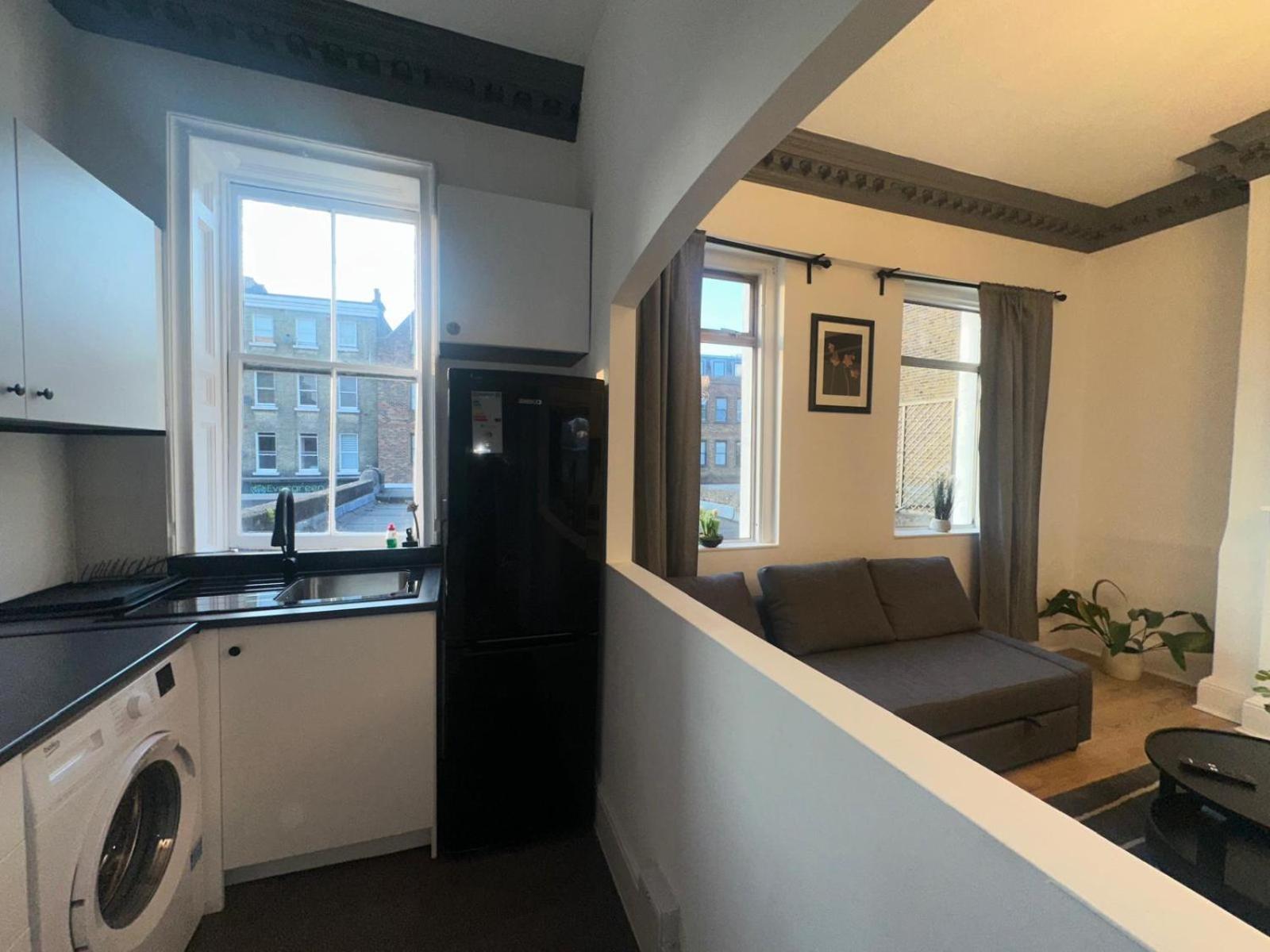 First Floor One Bed Apartment In Central West Лондон Екстериор снимка